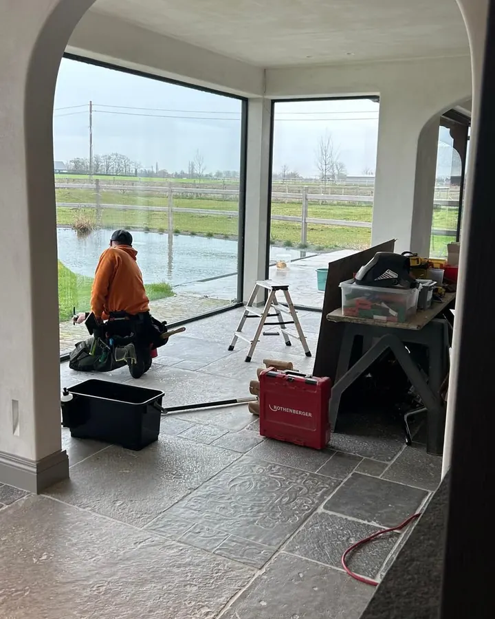 Schoonmaak van een woning na verbouwing